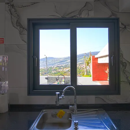 Moonfall House 펜션 *