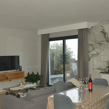 Vakantiehuis Moonfall Arco da Calheta (Madeira)