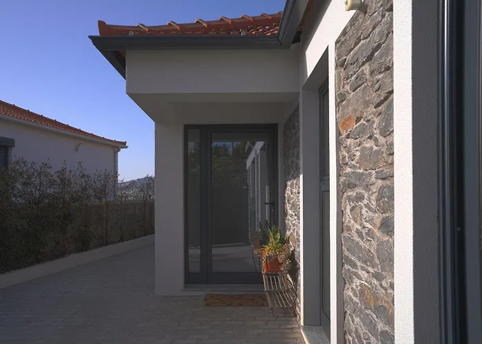 Moonfall House בית נופש *